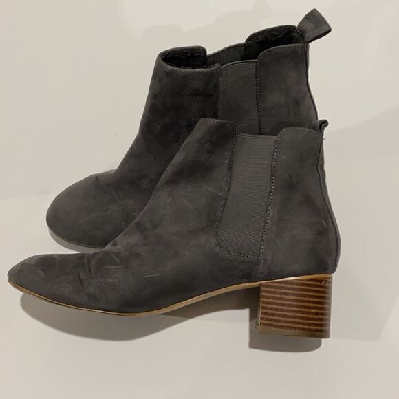 Ann Taylor LOFT Grey Suede Boots Booties - Picture 5 of 9